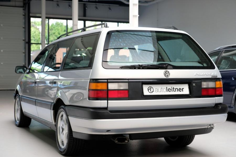  Volkswagen Passat VR6 Variant Satinsilber Metallic (B3) 1992 года  (фото 12 из 51)